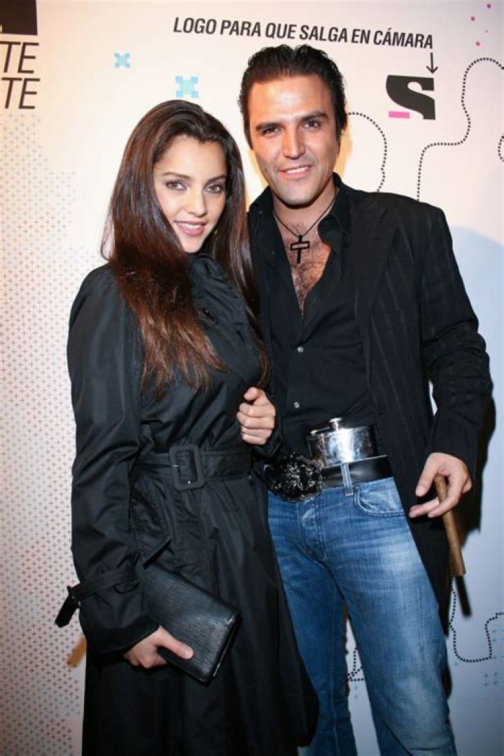 Unveiling The Secrets Of Billy Rovzar's Enigmatic Spouse