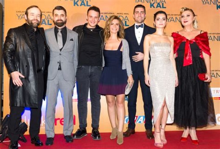 Burcu Özberk And Çağlar Ertuğrul Relationship