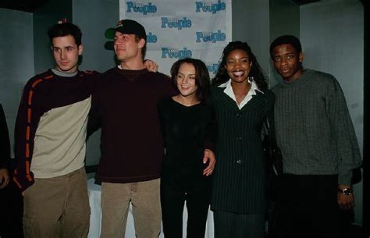 Uncover The Secrets Behind The Cast Of "She's All That"