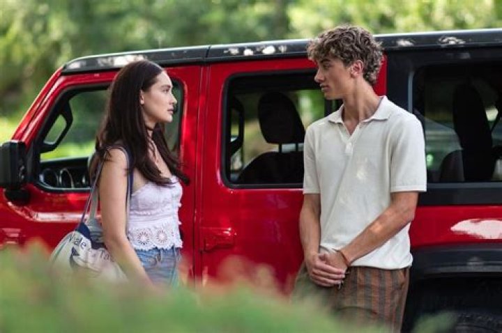 Lola Tung's Love Life Revealed